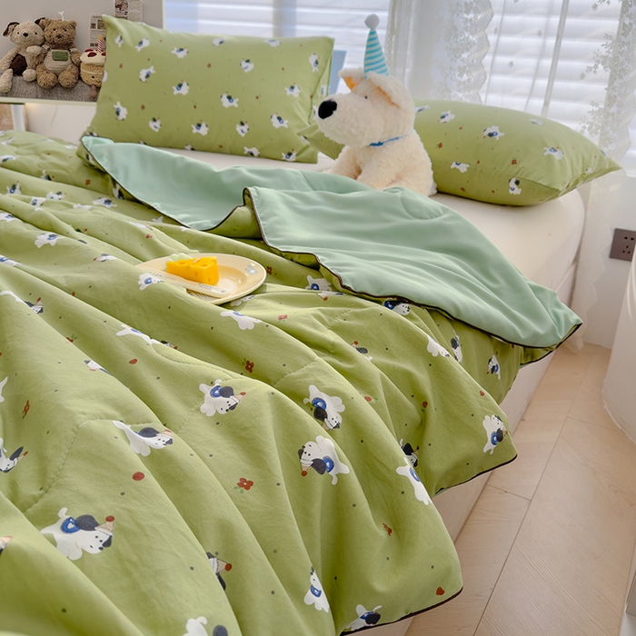 91家纺网 家纺一手货源 找家纺 美派工厂店2025新款水洗邹邹纱夏被 一只绿狗