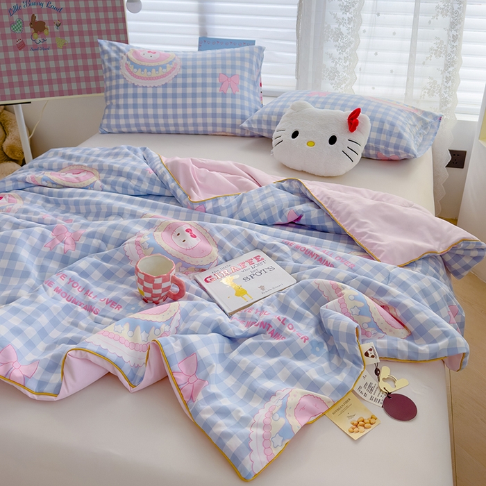 91家纺网 家纺一手货源 找家纺 美派工厂店2025新款水洗邹邹纱夏被 蛋糕蓝格kt