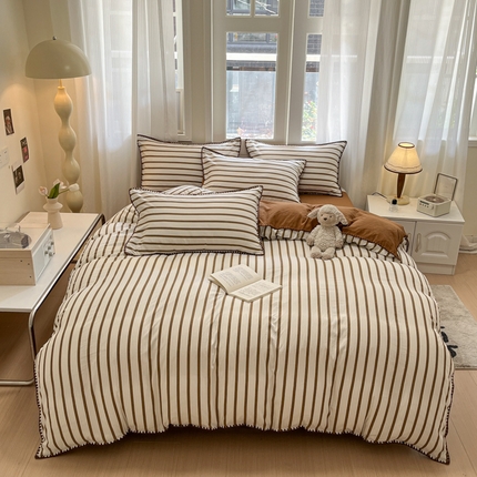 91家纺网 家纺一手货源 找家纺 首尔家纺 2025新款云朵棉贝壳边款四件套 贝壳边-咖条