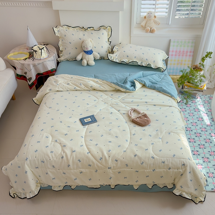 91家纺网 家纺一手货源 找家纺 慕尚 2025新款云感棉花边夏凉被空调被 蓝蝴蝶结