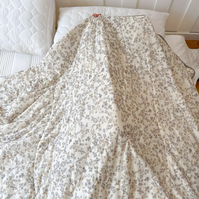 91家纺网 家纺一手货源 找家纺 兜米  2025夏季A类针织棉夏凉被小清新卡通双面针织棉空调被子被芯 花曦