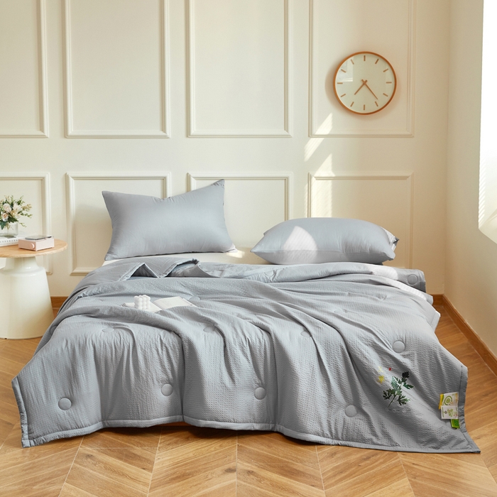 91家纺网 家纺一手货源 找家纺 欧雅搁家纺 2025新款纯色艾草驱蚊夏凉被 高级灰