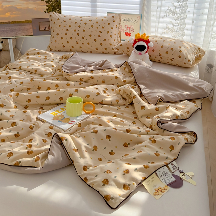 91家纺网 家纺一手货源 找家纺 美派工厂店2025新款水洗邹邹纱夏被 小蘑菇