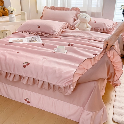 找底底家纺 2025新款60S水洗天丝夏被夏凉被空调被床裙四件套 小樱桃