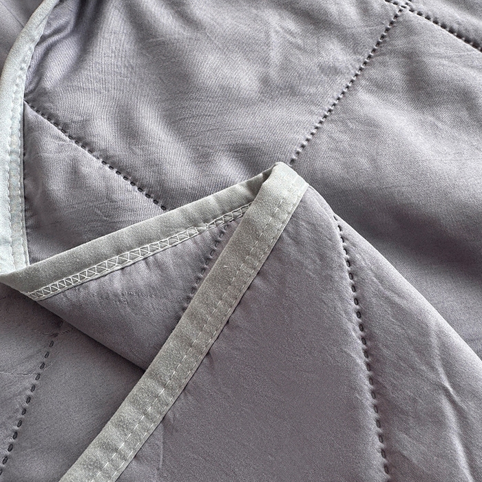 91家纺网 家纺一手货源 找家纺 薇玛仕 2025新款外贸款纯色亲肤磨毛超声波空调被 月光灰