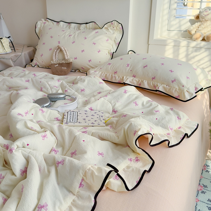 91家纺网 家纺一手货源 找家纺 慕尚 2025新款云感棉花边夏凉被空调被 粉蝴蝶结