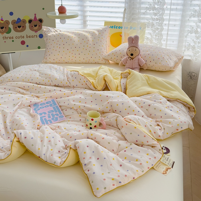 91家纺网 家纺一手货源 找家纺 美派工厂店2025新款水洗邹邹纱夏被 小波点