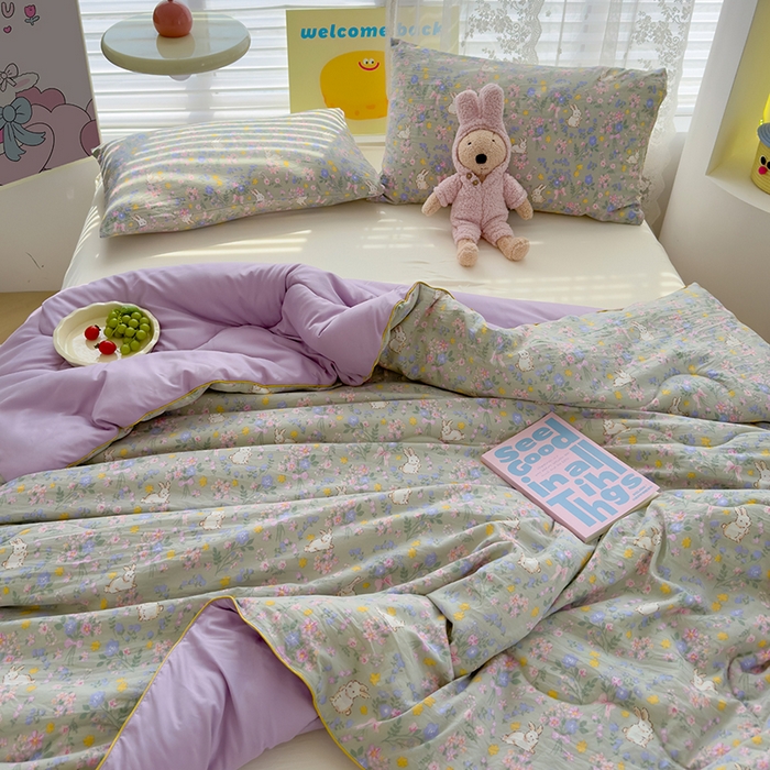 91家纺网 家纺一手货源 找家纺 美派工厂店2025新款水洗邹邹纱夏被 丝带飞飞兔