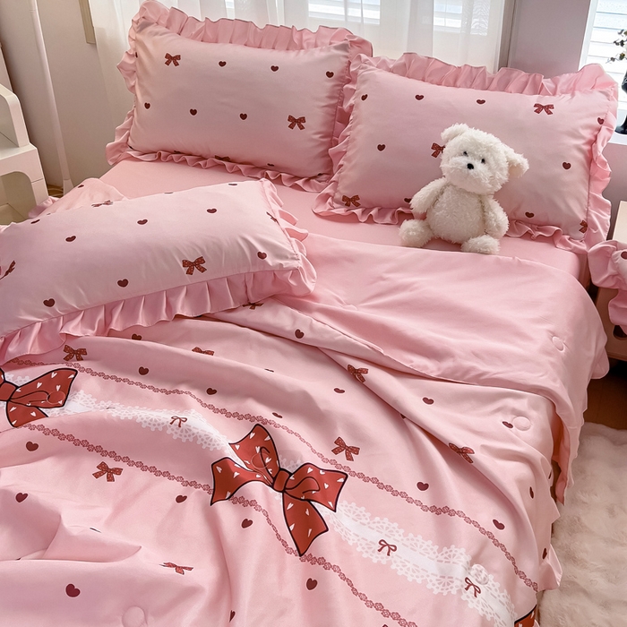 91家纺网 家纺一手货源 找家纺 找底底家纺 2025新款60S水洗天丝夏被夏凉被空调被床裙四件套 爱心蝴蝶结