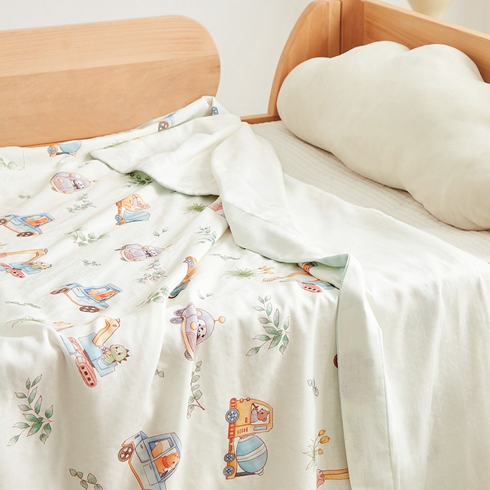 91家纺网 家纺一手货源 找家纺 嗨生活 2025年新品天竹系列A类竹纤维四层纱儿童盖毯 幼儿园夏被夏凉被空调被 动物车队