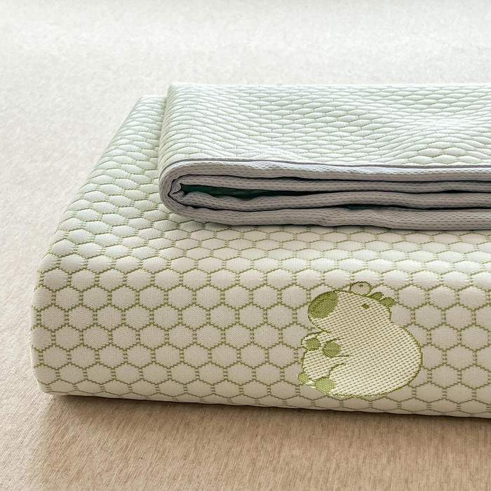 91家纺网 家纺一手货源 找家纺 芙绣 2025新款凉感丝提花学生凉席三件套 baby猪熊仔