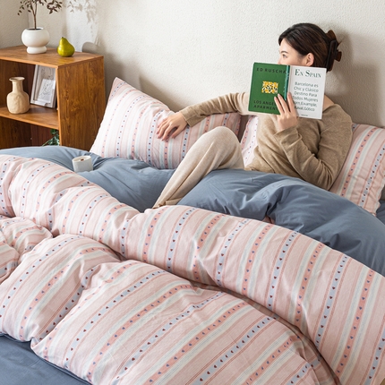 91家纺网 家纺一手货源 找家纺 2025新款全棉水洗棉双层纱印花四件套 简之