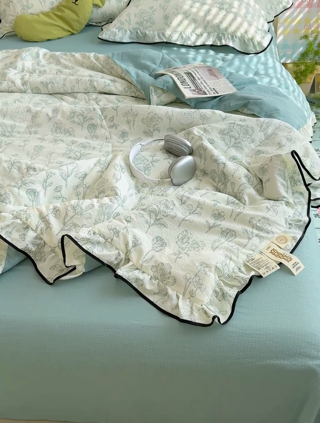 91家纺网 家纺一手货源 找家纺 慕尚 2025新款云感棉花边夏凉被空调被 花遇兔