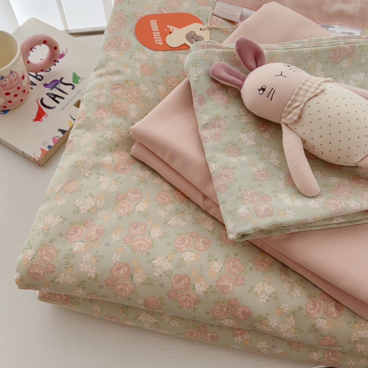 91家纺网 家纺一手货源 找家纺 于果 2025新款全棉双层纱夏被四件套 玫瑰故事