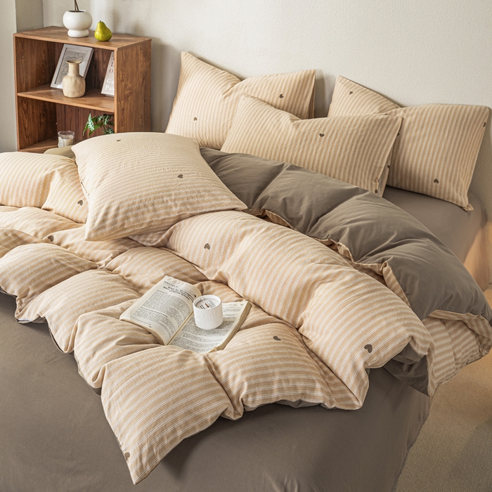 91家纺网 家纺一手货源 找家纺 2025新款全棉水洗棉双层纱印花四件套 悦吟-咖