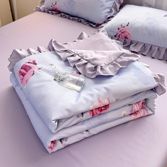 91家纺网 家纺一手货源 找家纺 找底底家纺 2025新款60S水洗天丝夏被夏凉被空调被床裙四件套 浪漫玫瑰