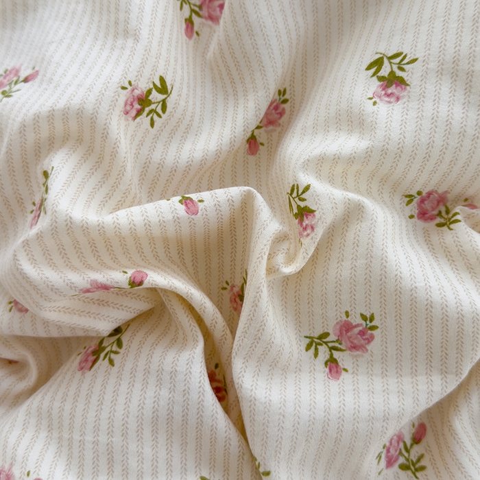 91家纺网 家纺一手货源 找家纺 美派工厂店2025新款水洗邹邹纱夏被 繁花