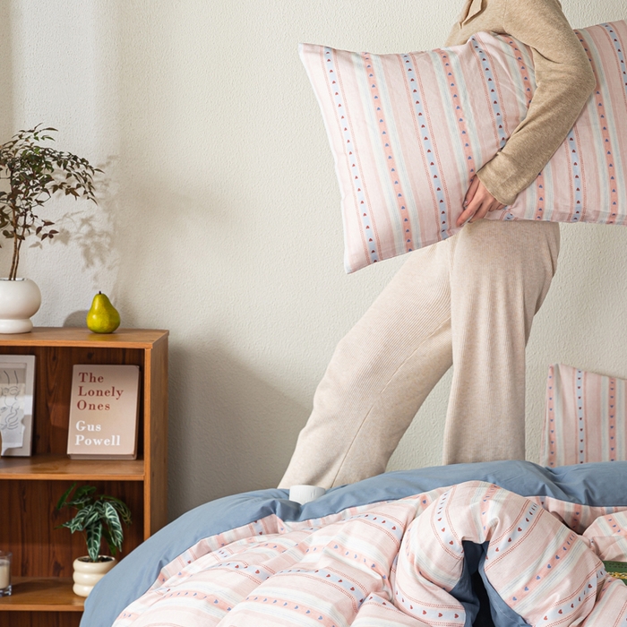 91家纺网 家纺一手货源 找家纺 2025新款全棉水洗棉双层纱印花四件套 简之