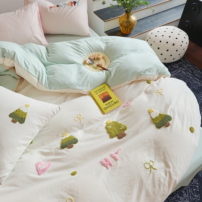 91家纺网 家纺一手货源 找家纺 （总）鑫喜莱家纺 2025新款水洗棉毛巾绣四件套场景二【全系图有买家秀文件】