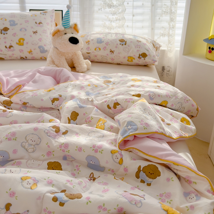 91家纺网 家纺一手货源 找家纺 美派工厂店2025新款水洗邹邹纱夏被 灰蒙小狗