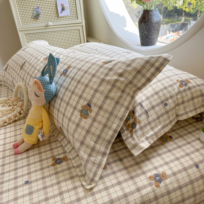 91家纺网 家纺一手货源 找家纺 百寐 2025新款13372全棉纯棉印花双人枕套+同款床单 格子熊