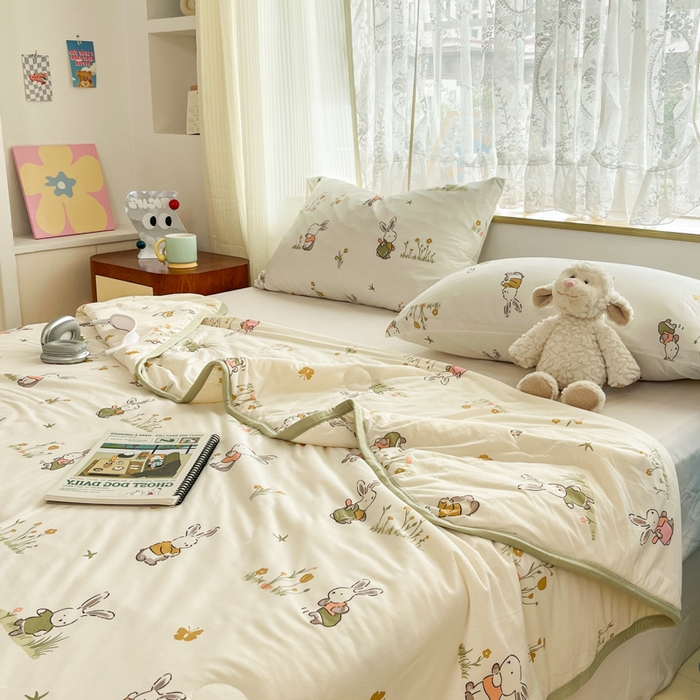 91家纺网 家纺一手货源 找家纺 葡萄家 2025新款A类母婴级大豆纤维牛奶丝针织棉夏凉被空调被-系列二 赏花兔