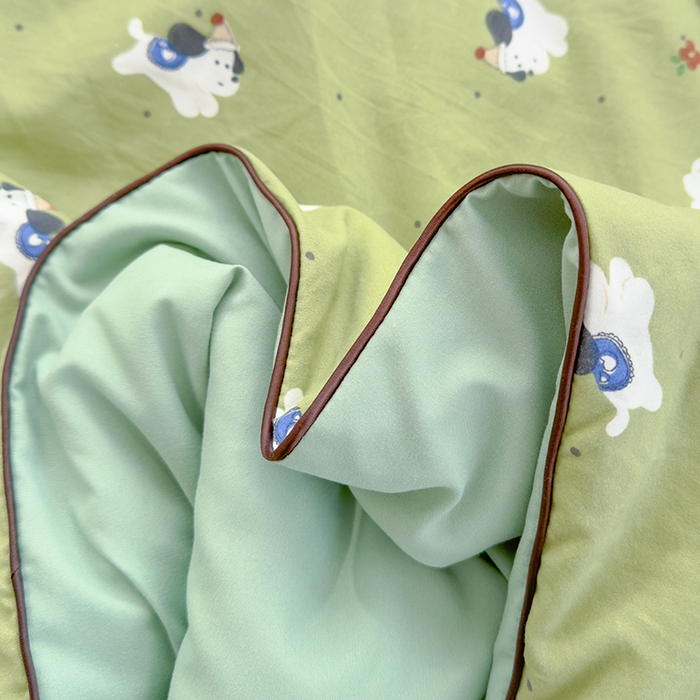 91家纺网 家纺一手货源 找家纺 美派工厂店2025新款水洗邹邹纱夏被 一只绿狗