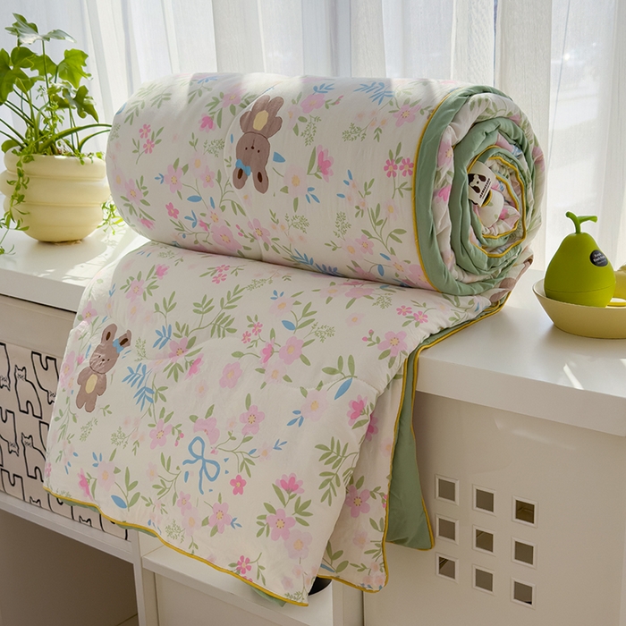 91家纺网 家纺一手货源 找家纺 美派工厂店2025新款水洗邹邹纱夏被 静谧