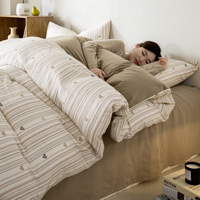 91家纺网 家纺一手货源 找家纺 2025新款全棉水洗棉双层纱印花四件套 拿铁-米