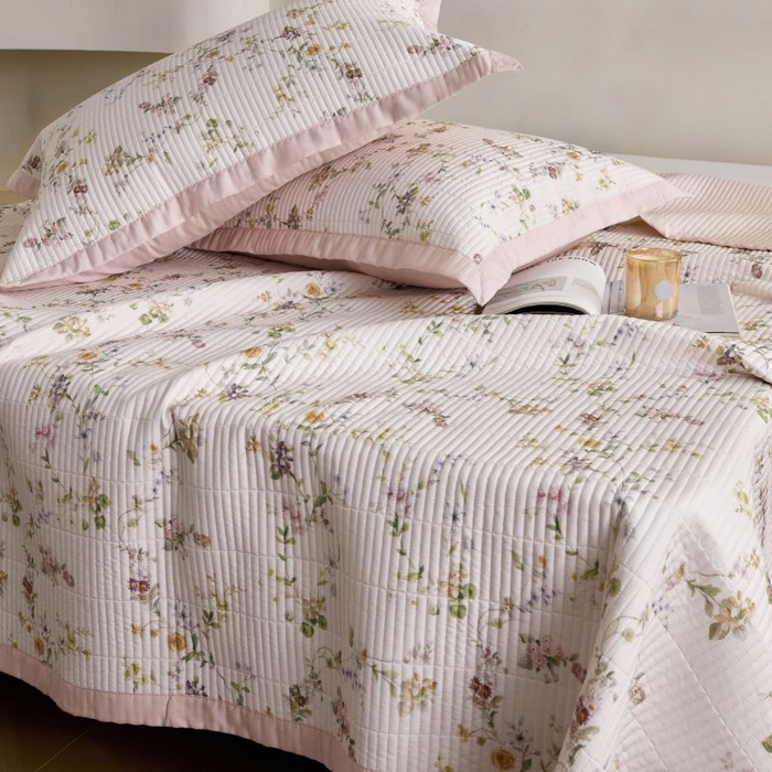 91家纺网 家纺一手货源 找家纺 黛舒家居2025新款天丝水洗印花夏被床盖三件套 小雨录