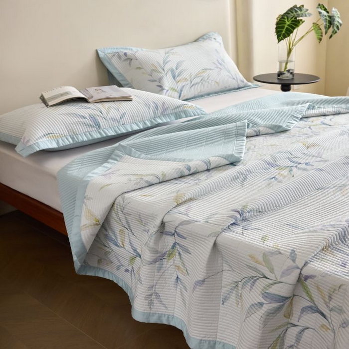 91家纺网 家纺一手货源 找家纺 黛舒家居2025新款天丝水洗印花夏被床盖三件套 春晓与梦