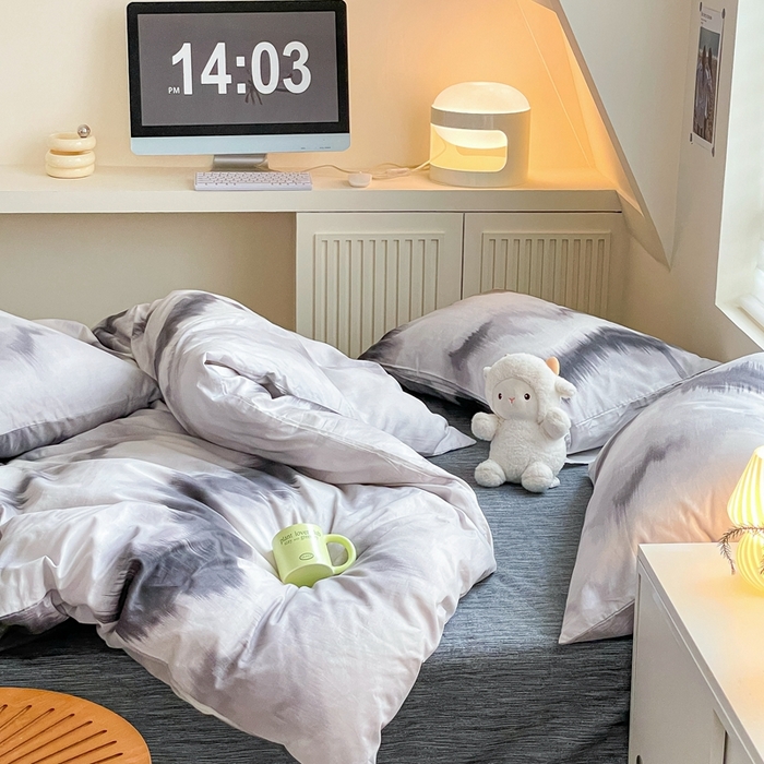 91家纺网 家纺一手货源 找家纺 吉象2025新款全棉印花北欧极简四件套系列 水墨画