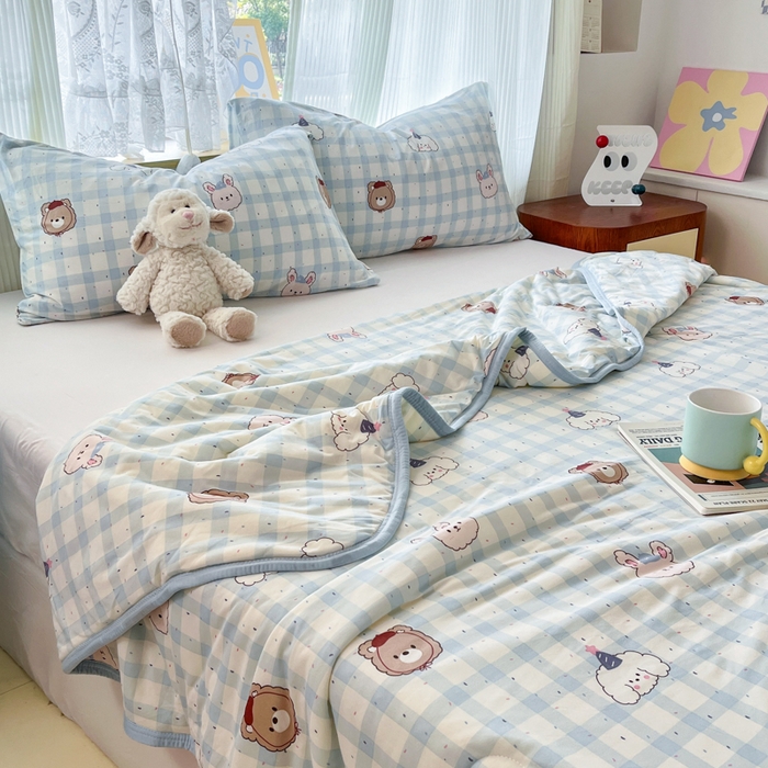 91家纺网 家纺一手货源 找家纺 葡萄家 2025新款A类母婴级大豆纤维牛奶丝针织棉夏凉被空调被-系列二 格子小熊