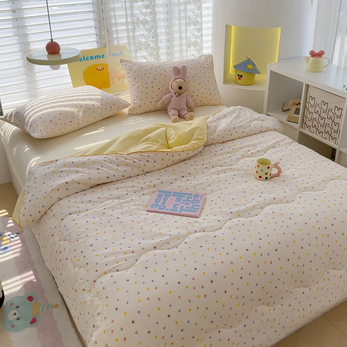 91家纺网 家纺一手货源 找家纺 美派工厂店2025新款水洗邹邹纱夏被 小波点