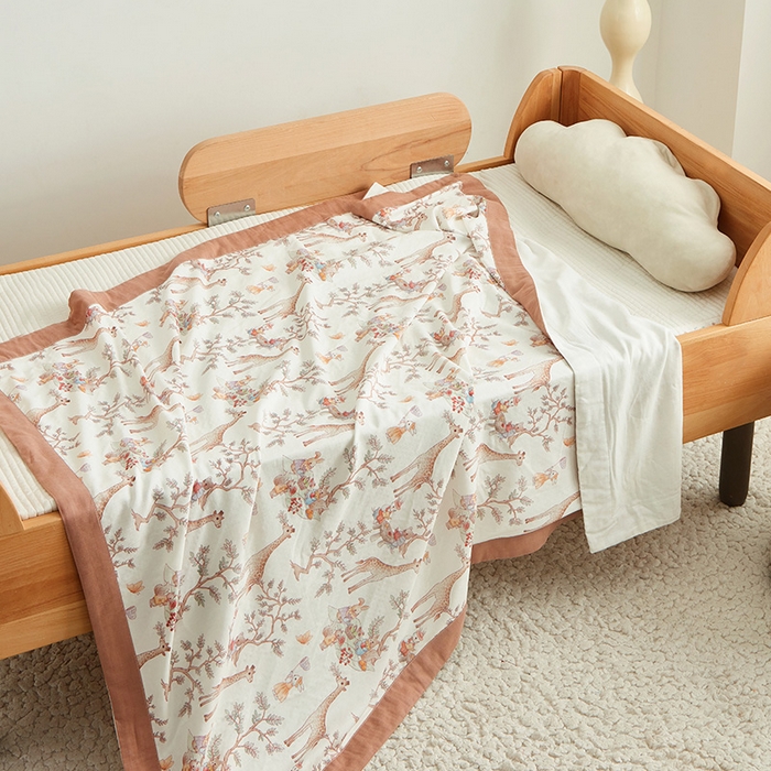 91家纺网 家纺一手货源 找家纺 嗨生活 2025年新品天竹系列A类竹纤维四层纱儿童盖毯 幼儿园夏被夏凉被空调被 林间乐园