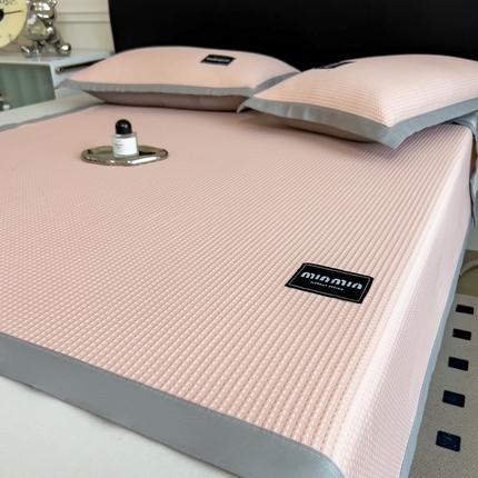 丝羽坊 2025新款立体冰豆豆纯色软凉席-平铺款 小方格-粉