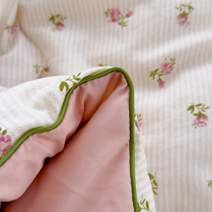 91家纺网 家纺一手货源 找家纺 美派工厂店2025新款水洗邹邹纱夏被 繁花