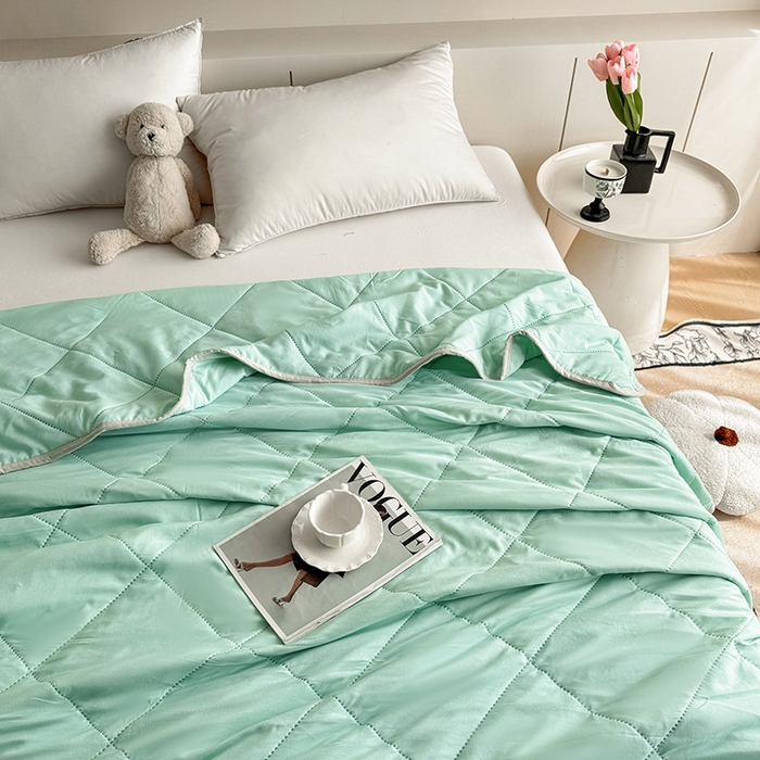 91家纺网 家纺一手货源 找家纺 薇玛仕 2025新款外贸款纯色亲肤磨毛超声波空调被 湖水蓝