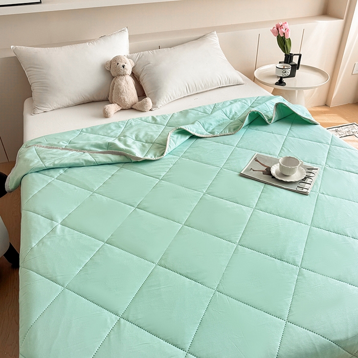 91家纺网 家纺一手货源 找家纺 薇玛仕 2025新款外贸款纯色亲肤磨毛超声波空调被 湖水蓝