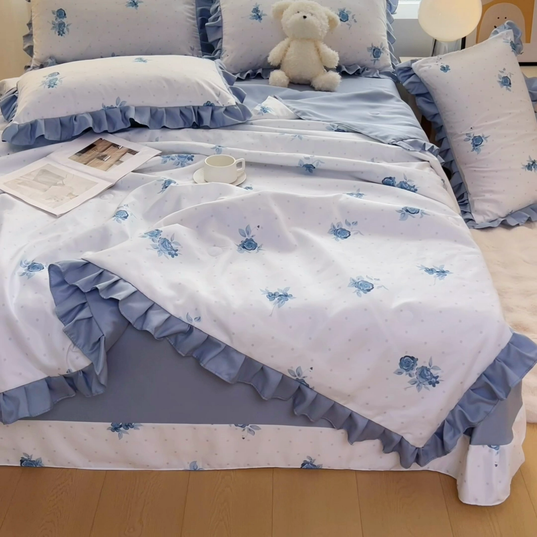 91家纺网 家纺一手货源 找家纺 找底底家纺 2025新款60S水洗天丝夏被夏凉被空调被床裙四件套 蓝色妖姬