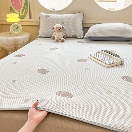 91家纺网 家纺一手货源 找家纺 芙绣 2025新款凉感丝提花学生凉席三件套 别动我小熊