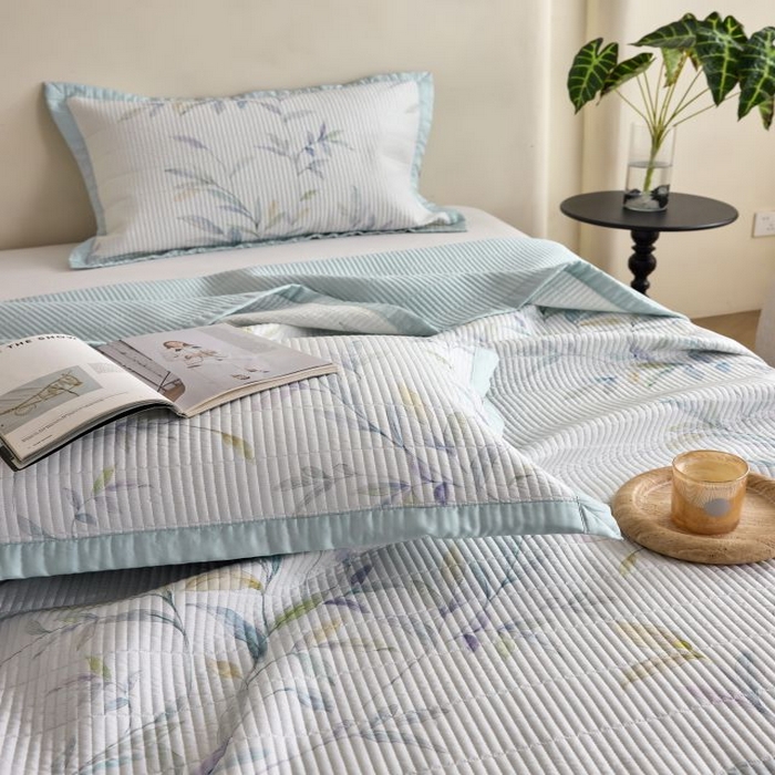 91家纺网 家纺一手货源 找家纺 黛舒家居2025新款天丝水洗印花夏被床盖三件套 春晓与梦