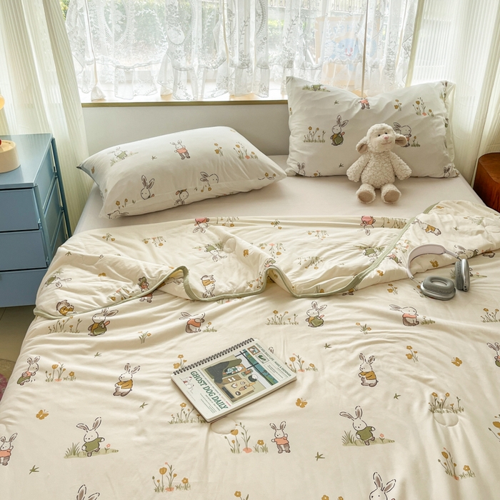 91家纺网 家纺一手货源 找家纺 葡萄家 2025新款A类母婴级大豆纤维牛奶丝针织棉夏凉被空调被-系列二 赏花兔