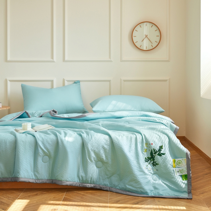 91家纺网 家纺一手货源 找家纺 欧雅搁家纺 2025新款纯色艾草驱蚊夏凉被 天空蓝