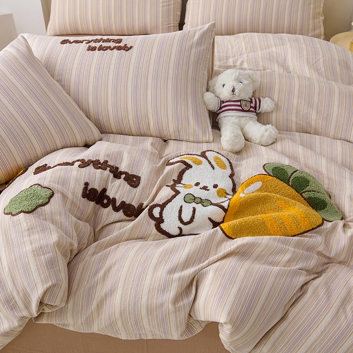 91家纺网 家纺一手货源 找家纺 爱思佳2025新款全棉双层纱毛巾绣系列四件套 萝卜兔