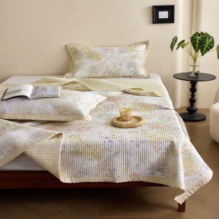 91家纺网 家纺一手货源 找家纺 黛舒家居2025新款天丝水洗印花夏被床盖三件套 花漾情