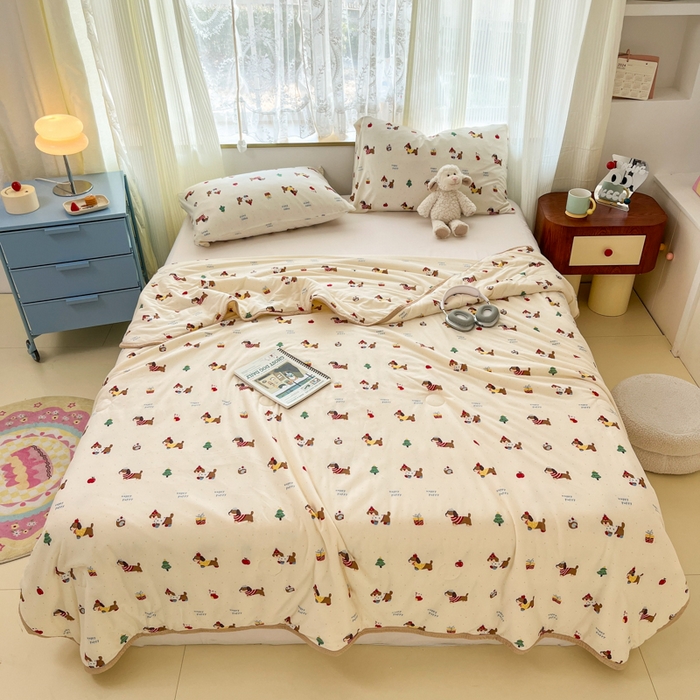 91家纺网 家纺一手货源 找家纺 葡萄家 2025新款A类母婴级大豆纤维牛奶丝针织棉夏凉被空调被-系列二 腊肠甜心