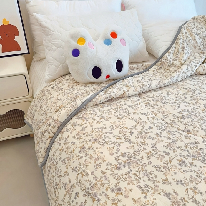 91家纺网 家纺一手货源 找家纺 兜米  2025夏季A类针织棉夏凉被小清新卡通双面针织棉空调被子被芯 花曦