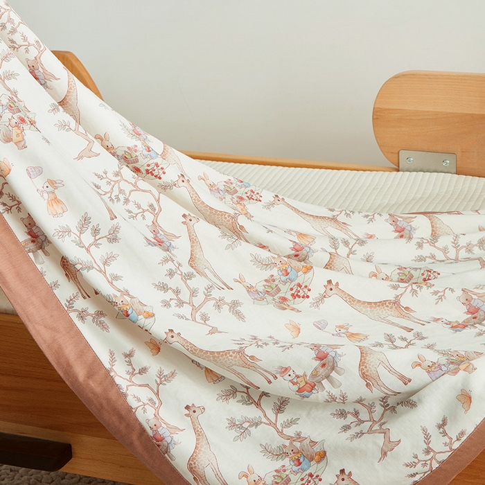 91家纺网 家纺一手货源 找家纺 嗨生活 2025年新品天竹系列A类竹纤维四层纱儿童盖毯 幼儿园夏被夏凉被空调被 林间乐园