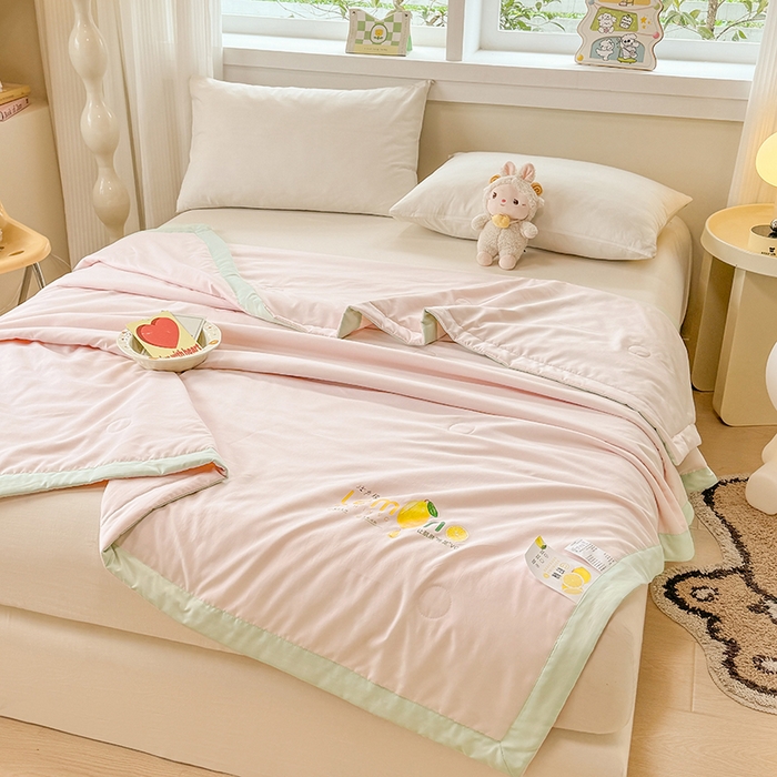 91家纺网 家纺一手货源 找家纺 帕芬鸟家纺 2025新款柠檬夏被 柠檬-粉